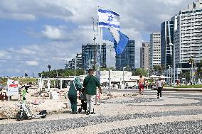 Charles Clore Beach in Tel Avi