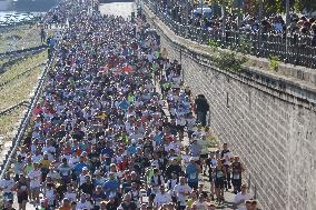 People Participate In The Marathon - Budapest