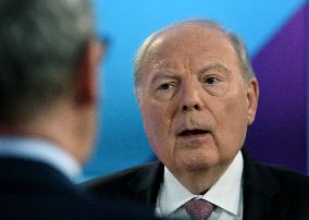 Herve Marseille On Dimanche En Politique - Paris