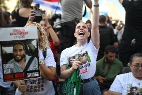 Hostage Release Celebration - Tel Aviv
