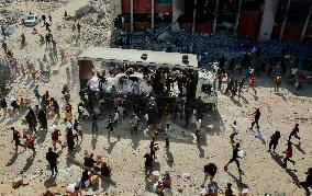 Aid Enters Khan Yunis - Palestine