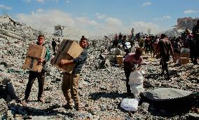 Aid Enters Khan Yunis - Palestine