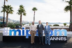 Mipcom 2025 - The Miniature Wife Photocall - Cannes