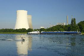 Illustration - Nuclear Power Plants