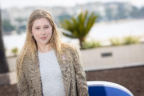 Mipcom 2025 - Live Elevator Pitch Photocall - Cannes