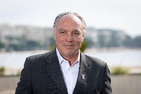 Mipcom 2025 - Live Elevator Pitch Photocall - Cannes