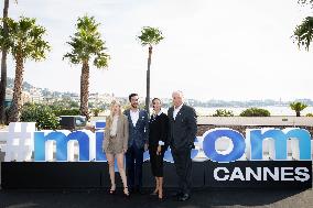 Mipcom 2025 - Live Elevator Pitch Photocall - Cannes