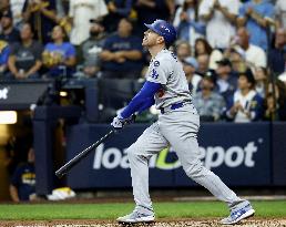 Baseball: Championship Series between Dodgers and Brewers