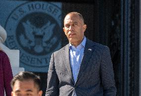 Leader Jeffries Press Conference