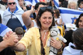 Hostage Release Celebration - Tel Aviv