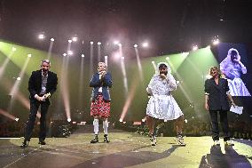 Comedy Show Opens For Matmatah - Paris