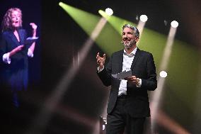 Comedy Show Opens For Matmatah - Paris