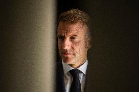 French President Macron Waits for Palestinian President Mahmoud Abbas at the Gaza Peace Summit - Sharm el-Sheikh