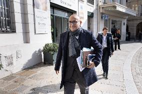 Ministers leaves the Elysee Palace for the Council of Ministers - Paris AJ