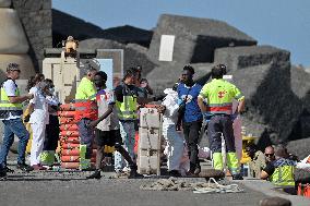 A Cayuco With 230 People Rescued In El Hierro - Spain