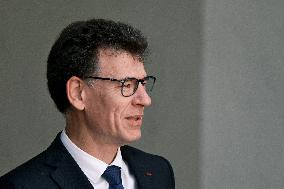 Council of Ministers at the Elysee Palace FA