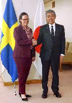Japan-Sweden talks