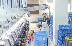 Export Embroidery Products Producing in Huzhou