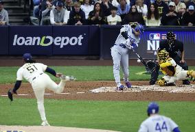 Baseball: Championship Series between Dodgers and Brewers
