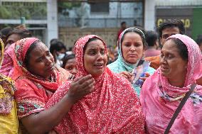 Bangladesh Garment Factory Fire Kills at Least 16