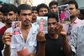 Bangladesh Garment Factory Fire Kills at Least 16