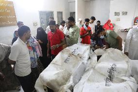 Bangladesh Garment Factory Fire Kills at Least 16