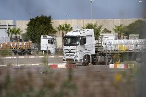 Gaza-bound aid truck after ceasefire