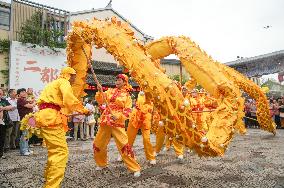 Temple Fair in Huzhou