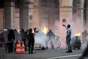 Filming Of Quentin Dupieux New Movie Full Phil - Paris