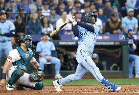 Baseball: AL Championship Series between Blue Jays and Mariners