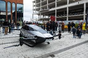 Introduction of luxury cars in Porto Franco