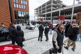 Introduction of luxury cars in Porto Franco