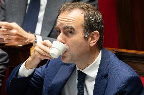 No-confidence motion against Prime Minister Lecornu government - Paris