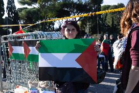 Rome, Sit-in during the World Food Day 2025 ceremony