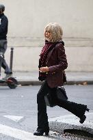 Exclu - Brigitte Macron Arrives at Matignon - Paris