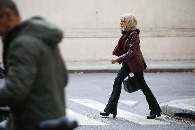 Exclu - Brigitte Macron Arrives at Matignon - Paris