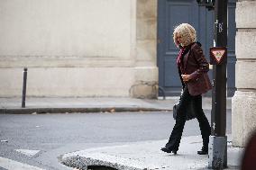Exclu - Brigitte Macron Arrives at Matignon - Paris