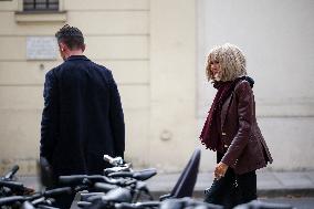 Exclu - Brigitte Macron Arrives at Matignon - Paris