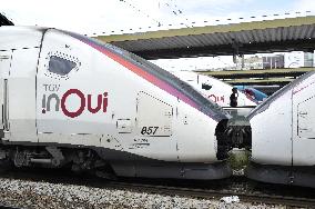 Illustration - Train