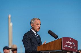 Mark Carney Visits an RCMP Detachment - Canada