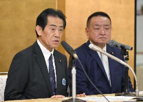 Japan lawmakers visit Yasukuni shrine