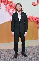 Netflix’s ‘Nobody Wants This’ season 2 Premiere