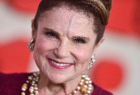 Netflix’s ‘Nobody Wants This’ season 2 Premiere