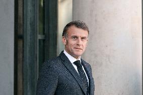 Emmanuel Macron welcomes Ursula von der Leyen at the Elysee FA