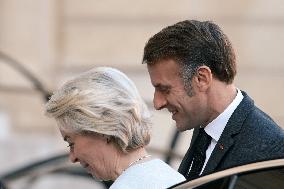 Emmanuel Macron welcomes Ursula von der Leyen at the Elysee FA