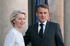 Emmanuel Macron welcomes Ursula von der Leyen at the Elysee FA