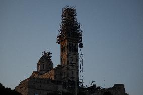 Golden Crown Reinstalled On Virgin Statue - Marseille