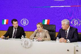 Government Ministers Present Budget Law In Rome