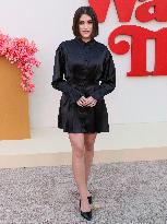 Nobody Wants This Season 2 Premiere - LA