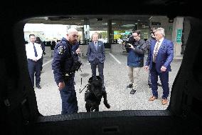 PM Mark Carney At Rainbow Bridge Border Crossing - Niagara Falls